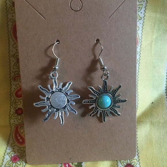 Vintage Starburst Bohemian Blue Stone Drop Earring NWOT - Picture 3 of 6